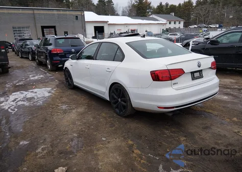 2015 Volkswagen Jetta 2.0T Gli Se z USA, uszkodzony, nr VIN 3VW4T7AJ3FM265118